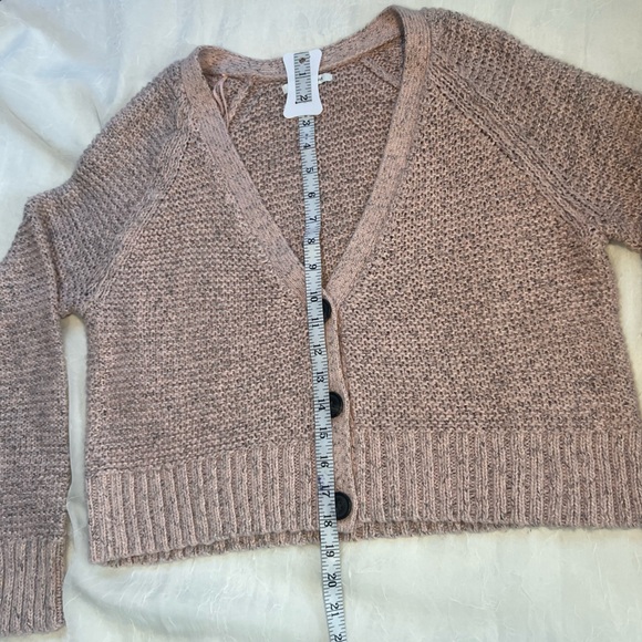 AE sweater Bundle & save 30% off 2+ items - Picture 5 of 6